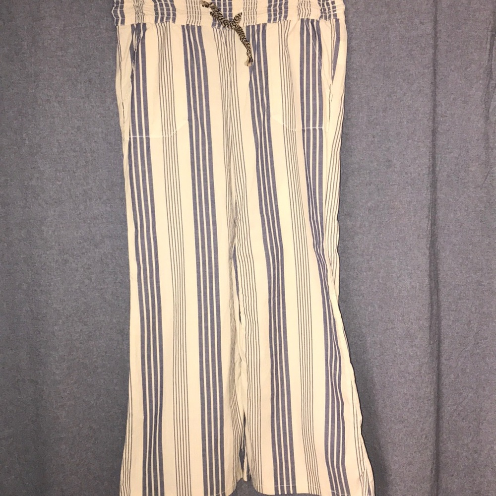 Roxy Womens 100% cotton beach pants.